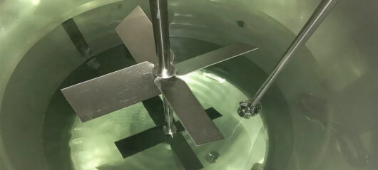 pitched blade and high shear rotosolver impellers inside a tank